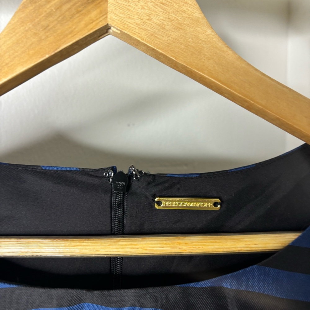Rebecca Minkoff Blue and Black Striped Mini Dress Size 6 - Picture 4 of 7